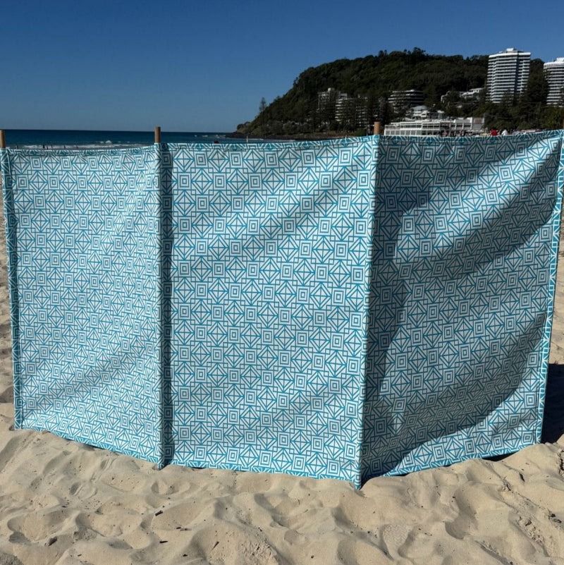 Beach Mate - Teewah - set up Burleigh Beach